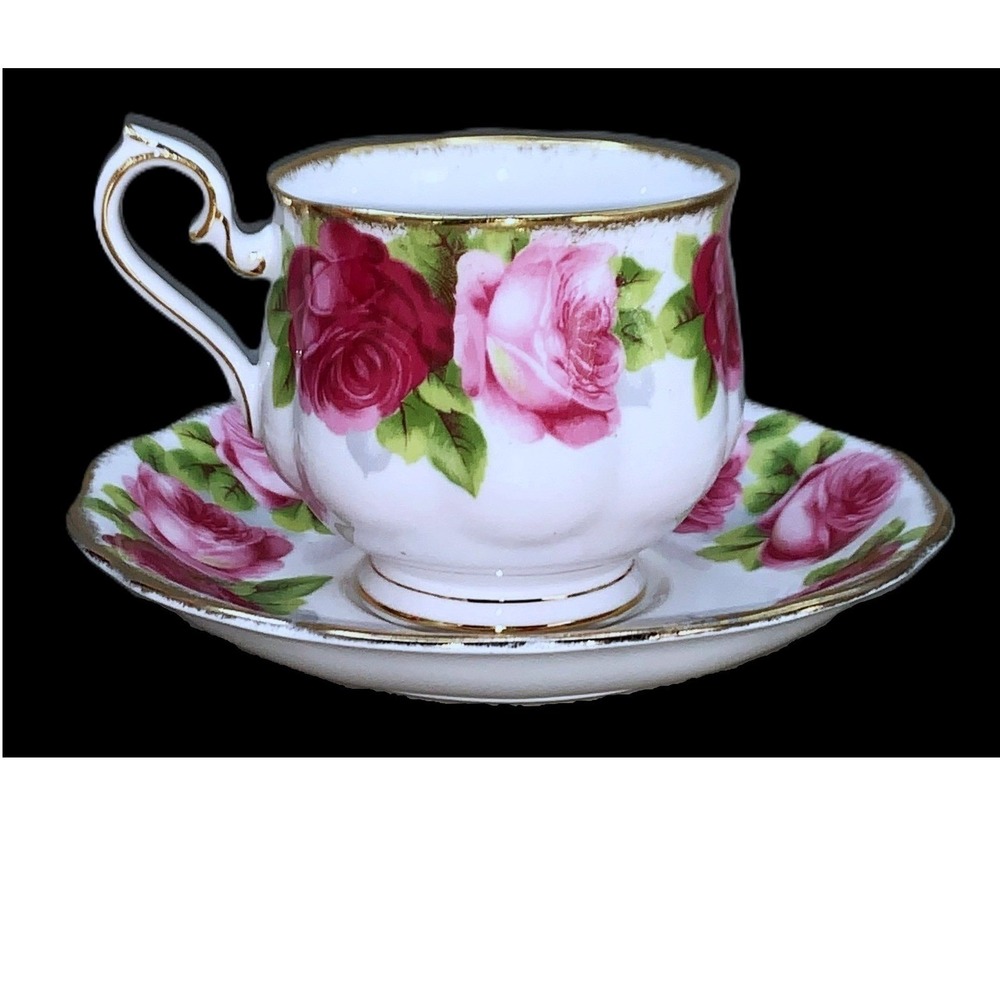 Royal Albert "OLD ENGLISH ROSE" Vtg Grandma Chic Bone China Cup & Saucer c 1940s